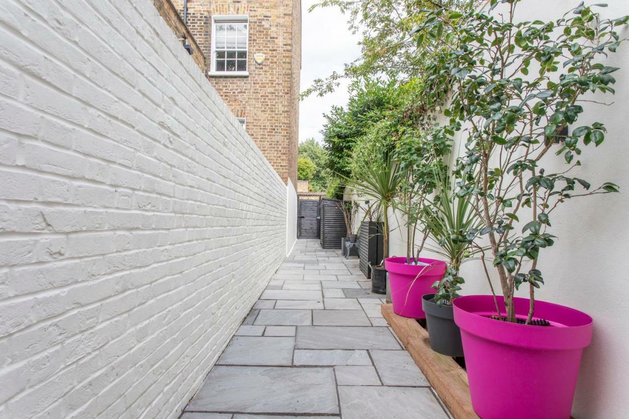 Stunning Gated Home Londres Extérieur photo