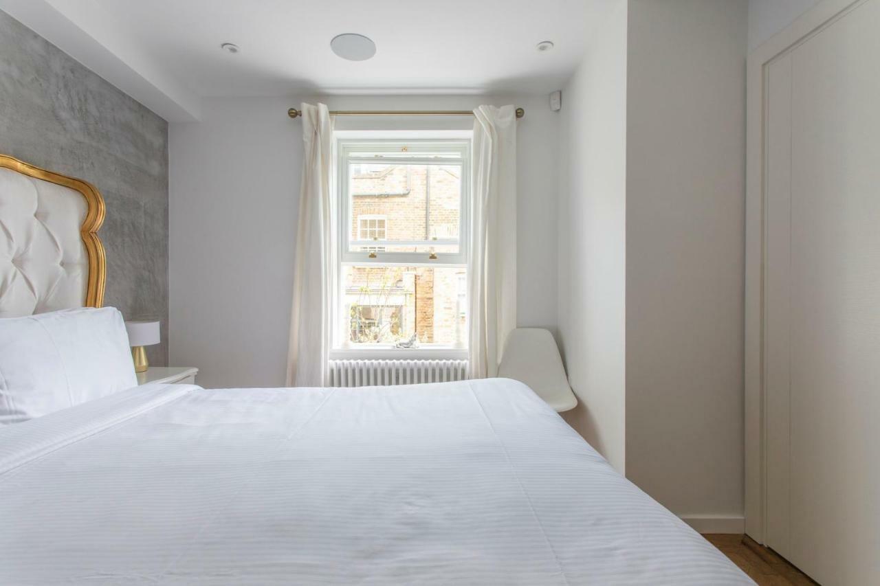 Stunning Gated Home Londres Extérieur photo